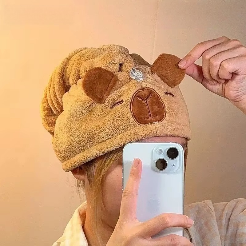 カピバラ柄のコーラルフリース製ヘアタオル。吸水性が高く、速乾 - Spa Towel のレビューと価格